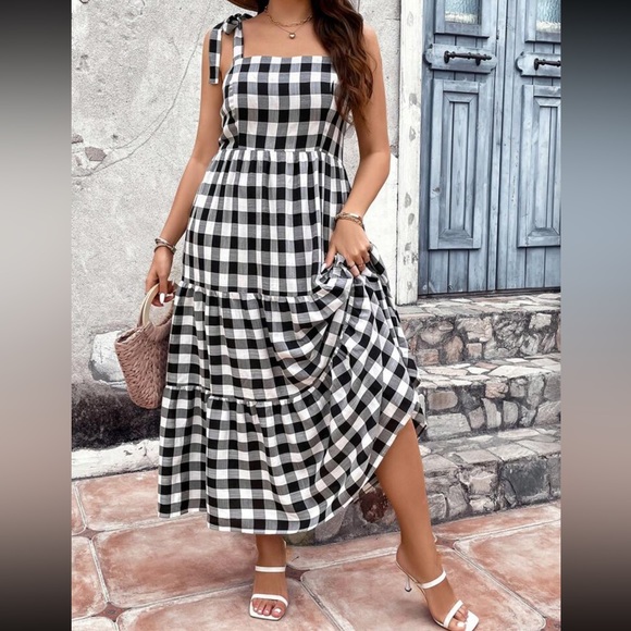 Boho Black White Plaid Gingham Ruffle Maxi Dress - Picture 9 of 9